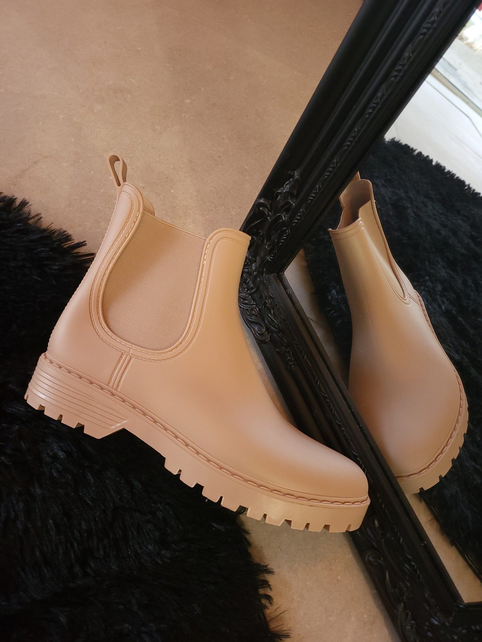 Bottines Chelsea en Caoutchouc Mat – Modèle : "Aïna" – Image 2