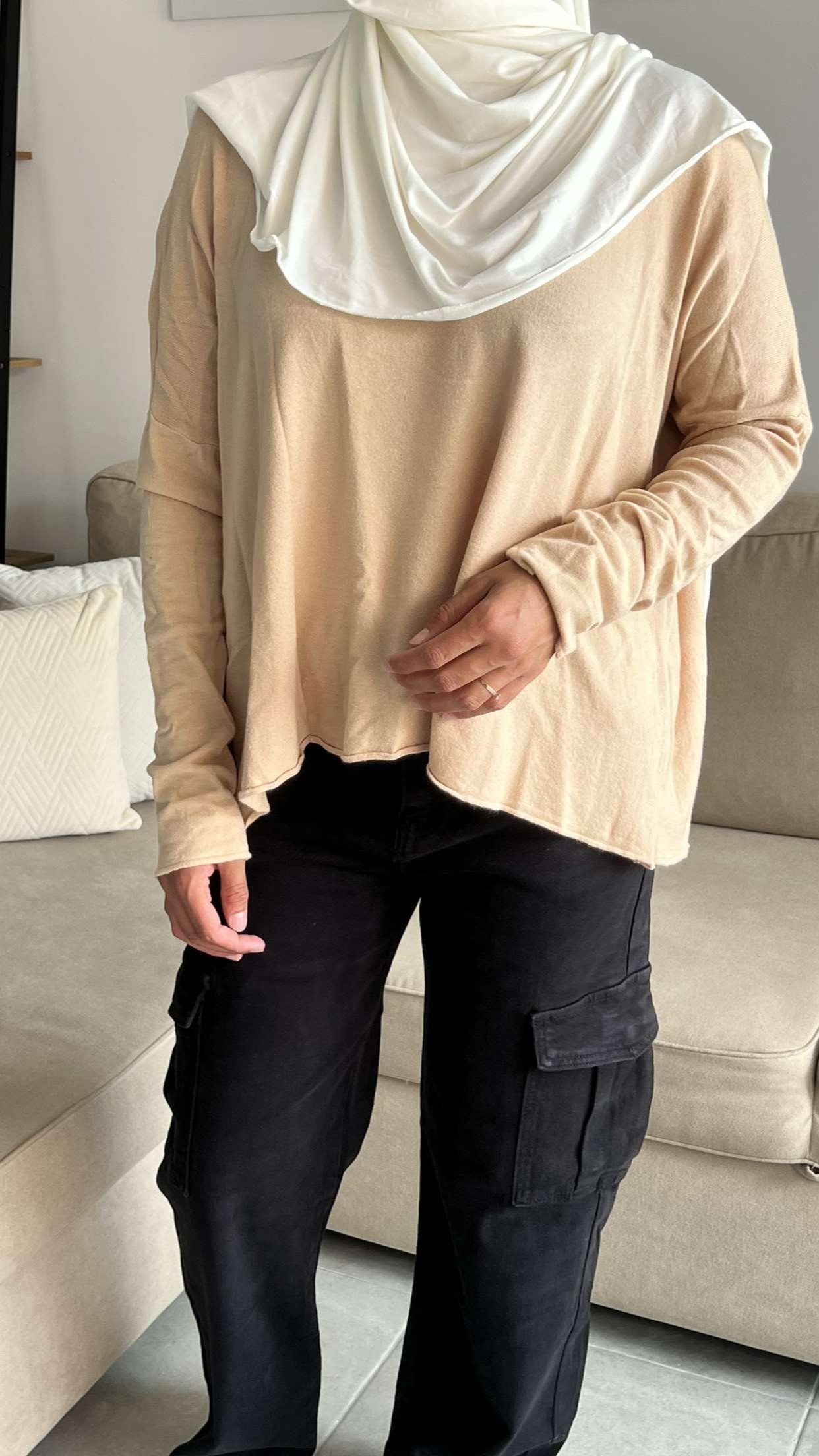 Haut Drapé Élégance – Polyvalence et Raffinement