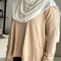 Haut Drapé Élégance – Polyvalence et Raffinement